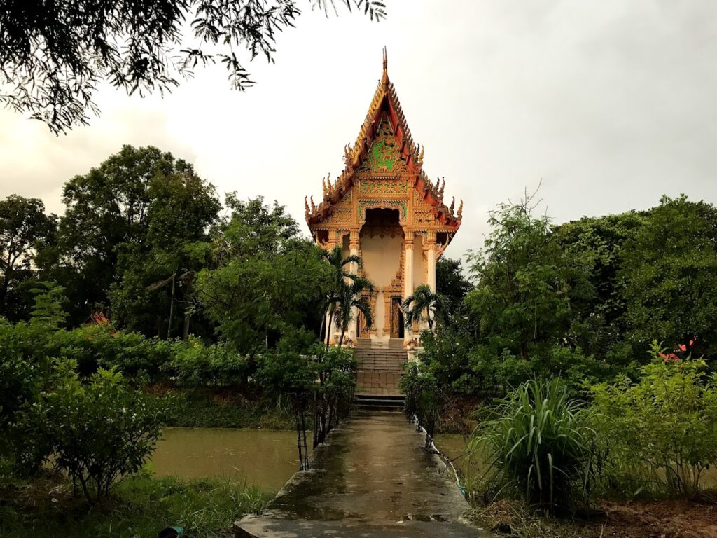 อุโบสถ วัดบ้านปราสาท